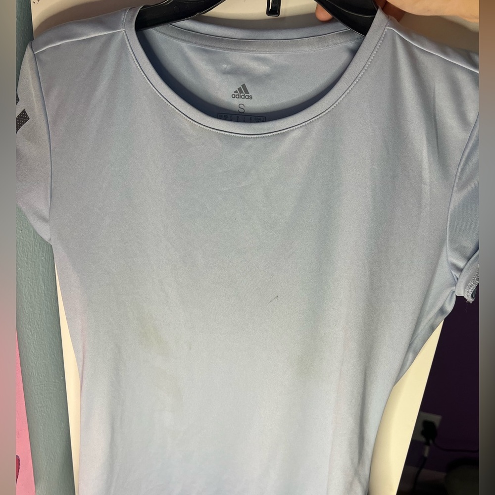 Woman’s Adidas shirt